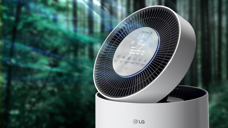 LGエレクトロニクス　PuriCare™ 360˚空気清浄機の写真
