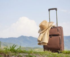 旅行バッグの選び方！スーツケース？ソフトキャリー？日数や荷物量の最適サイズを調査
